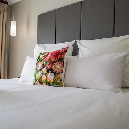 รัสลาแมร์ โฮเต็ล Hotel เดอร์บันวิลล์ ภายนอก รูปภาพ