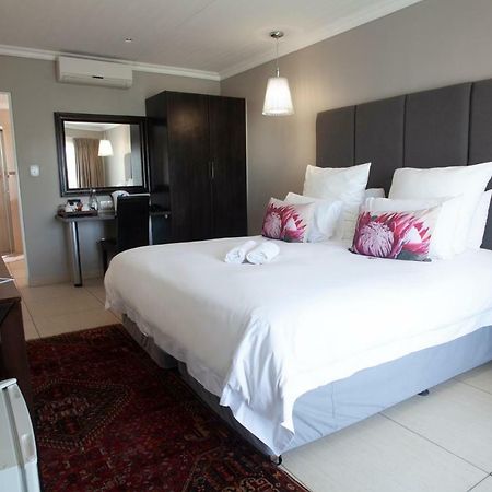 รัสลาแมร์ โฮเต็ล Hotel เดอร์บันวิลล์ ภายนอก รูปภาพ