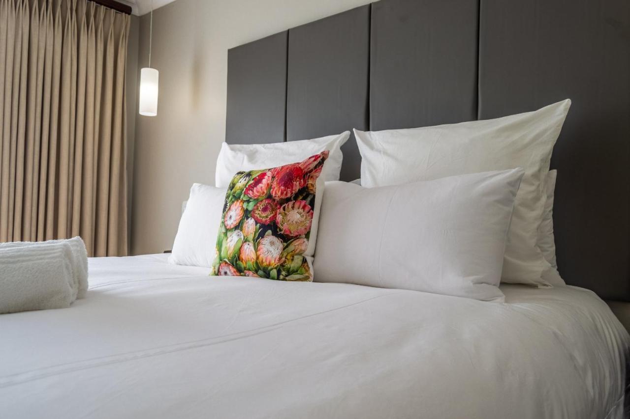รัสลาแมร์ โฮเต็ล Hotel เดอร์บันวิลล์ ภายนอก รูปภาพ