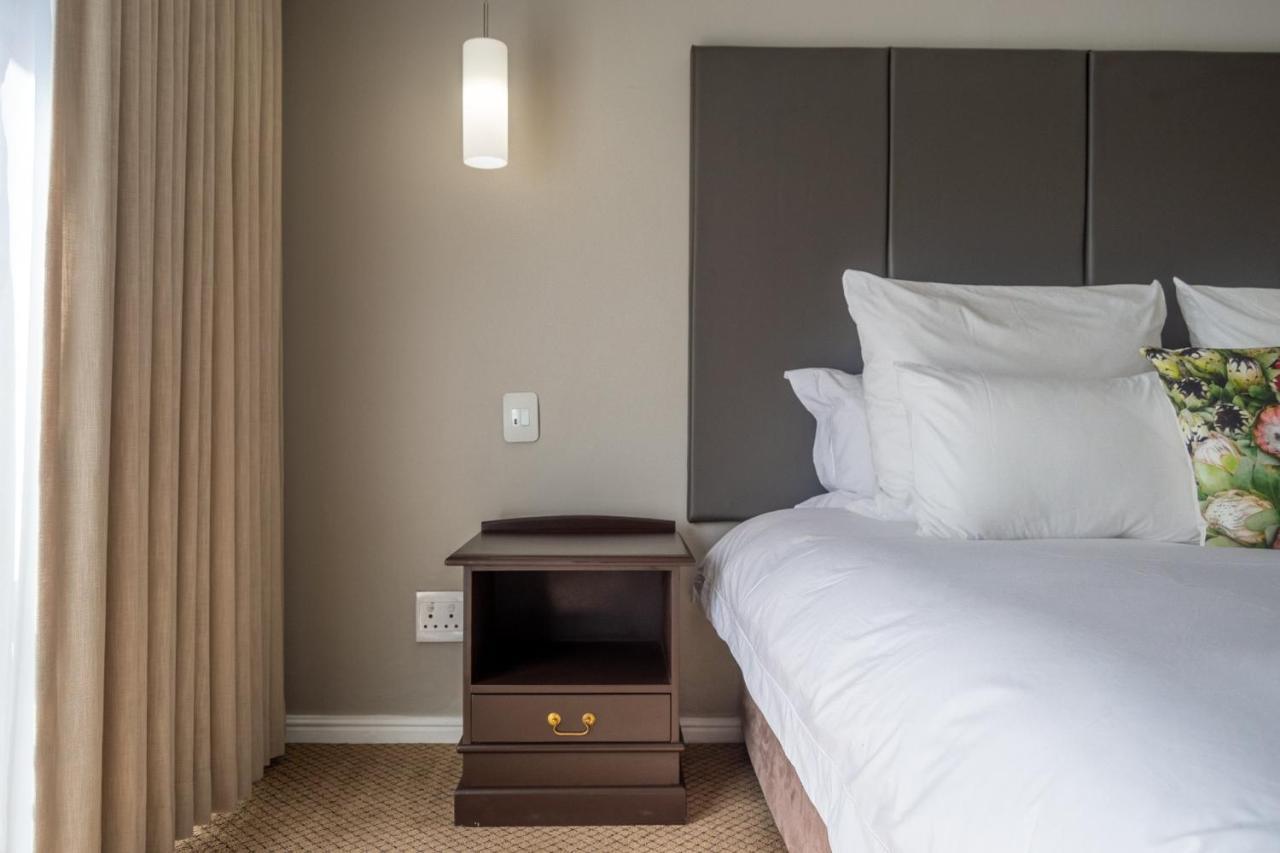 รัสลาแมร์ โฮเต็ล Hotel เดอร์บันวิลล์ ภายนอก รูปภาพ